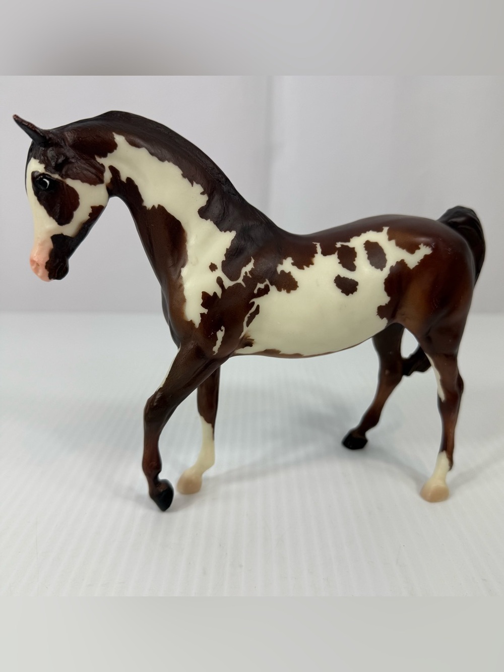 Classic Breyer Horse Chestnut Brown Pinto from the Deluxe Barn Set Johar Mold